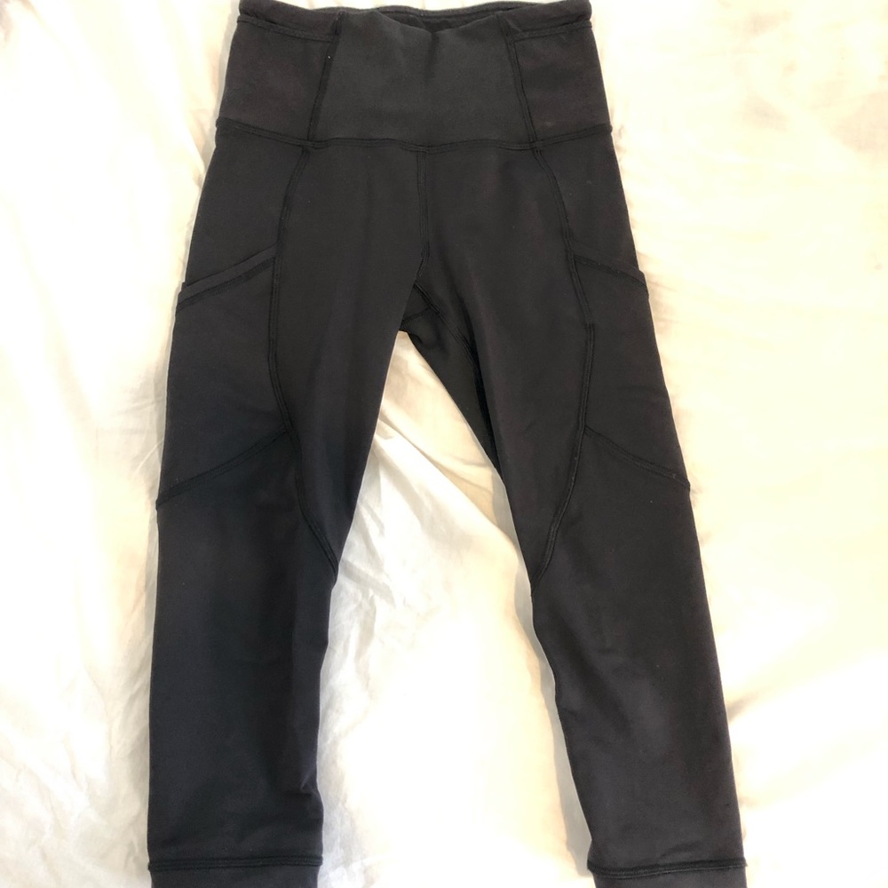 Lululemon Black Cropped Leggings